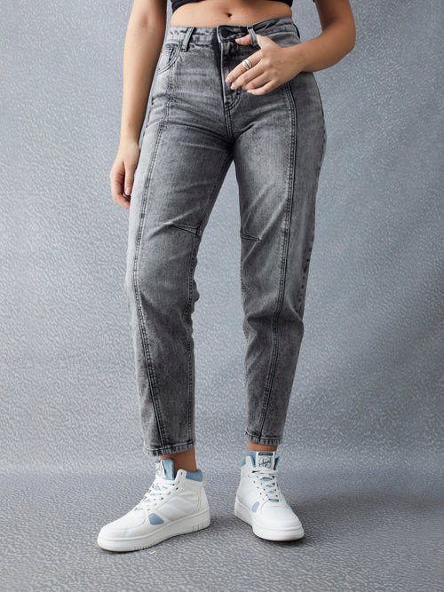 Voltedge Women Solid Cotton Tapered Fit  Jeans