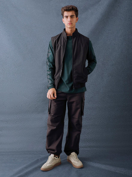 Men Regular Fit Black Grey Reversible Sleeveless Jacket