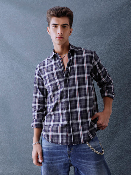 Men Relaxed Fit Navy Light Grey Small Checked Cotton Casual Shirt