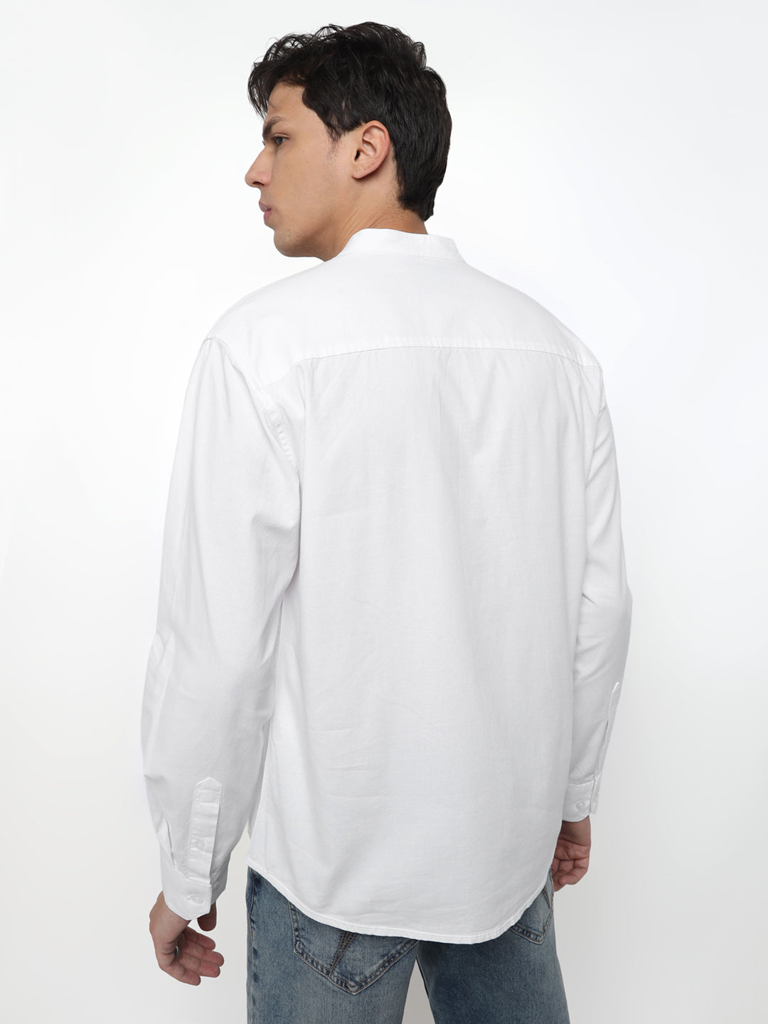 Men Relaxed Fit Pace Fine Textured Premium Cotton Solid White Shirt