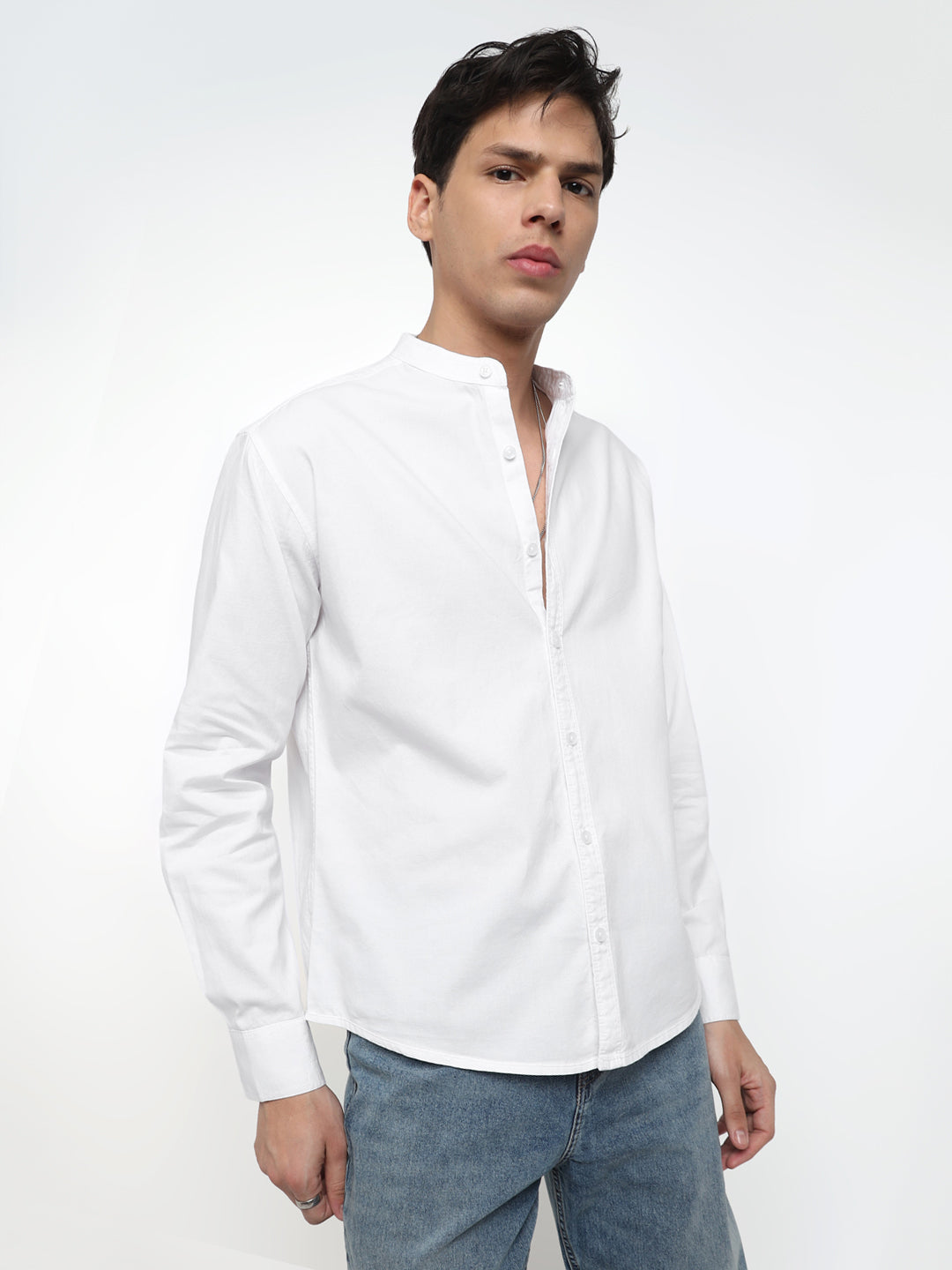 Men Relaxed Fit Pace Fine Textured Premium Cotton Solid White Shirt